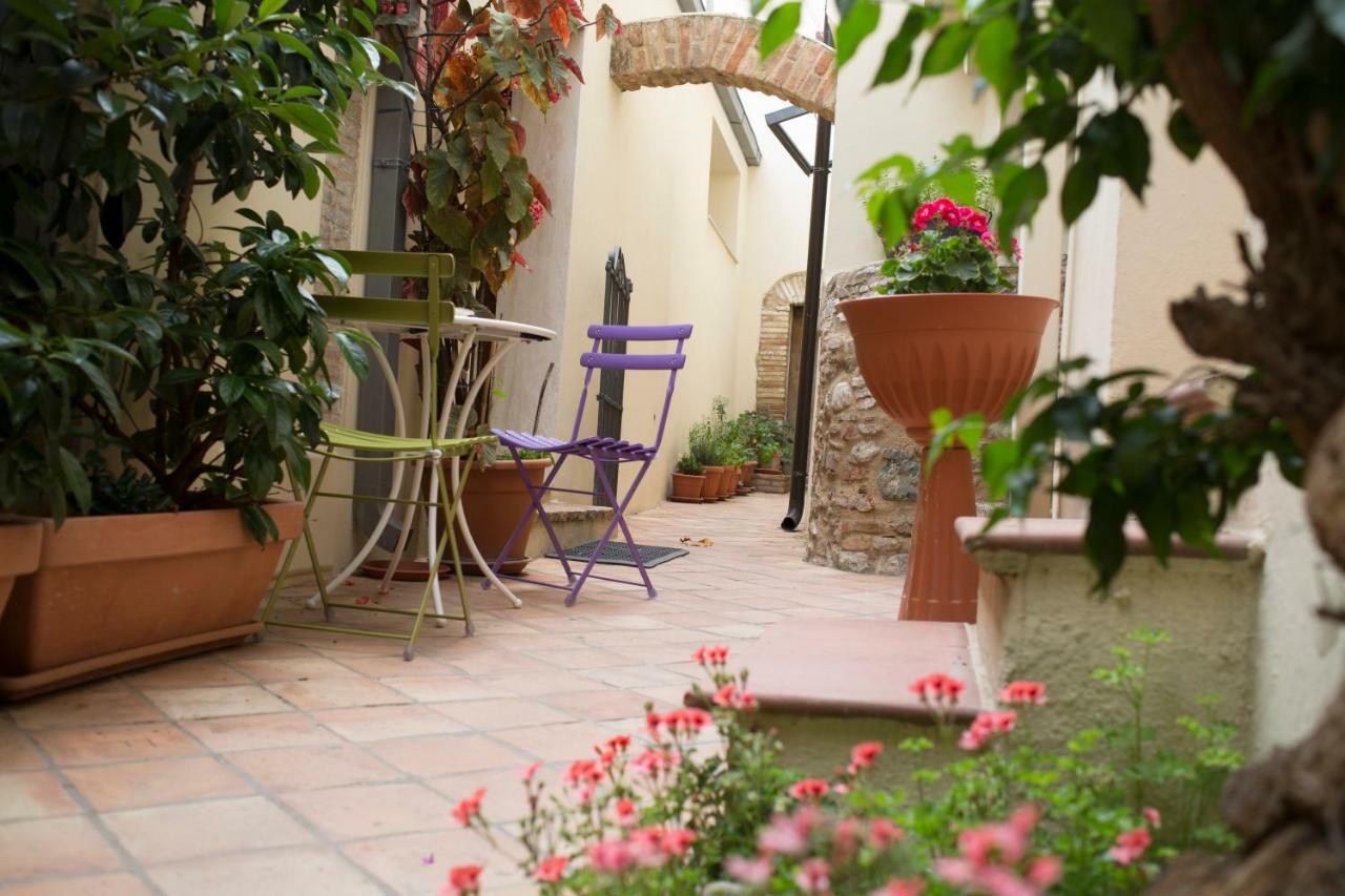 La Casa Incantata Rocca Imperiale Exterior foto